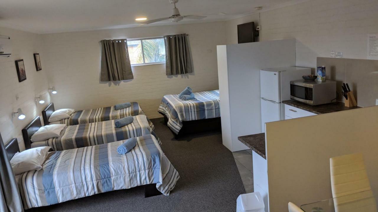 Harrington Village Motel Manning Point Luaran gambar