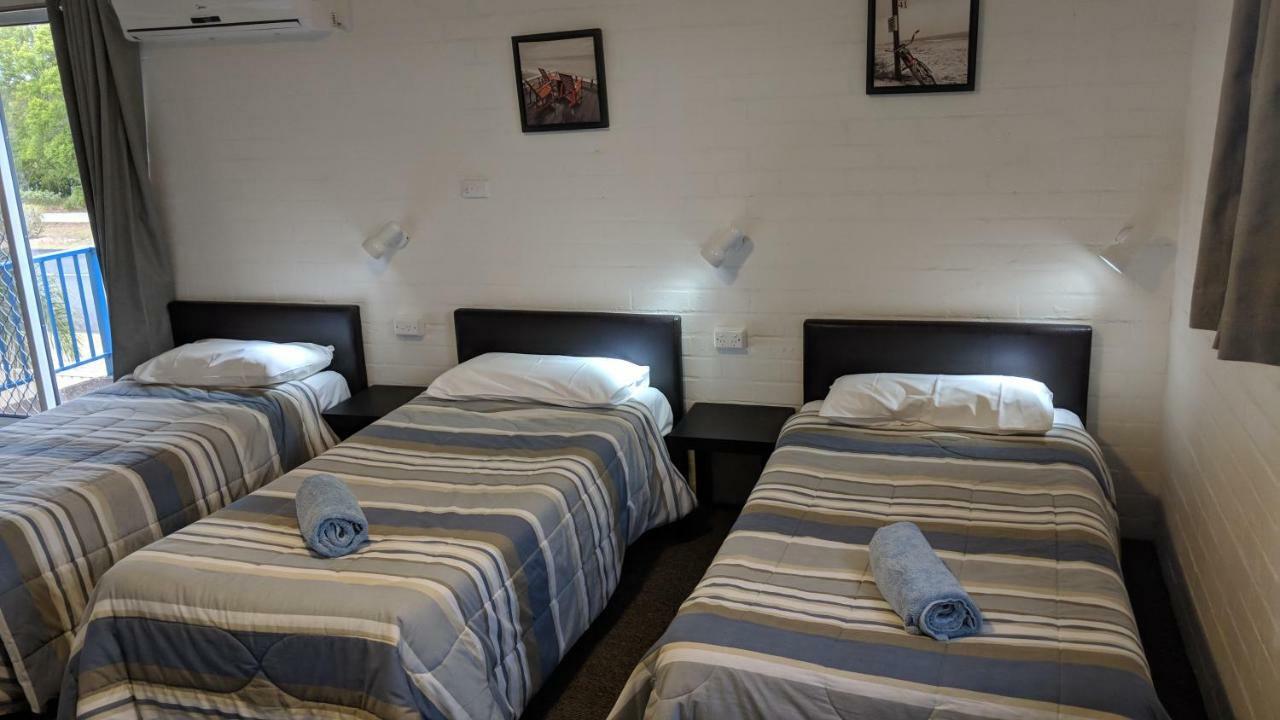 Harrington Village Motel Manning Point Luaran gambar