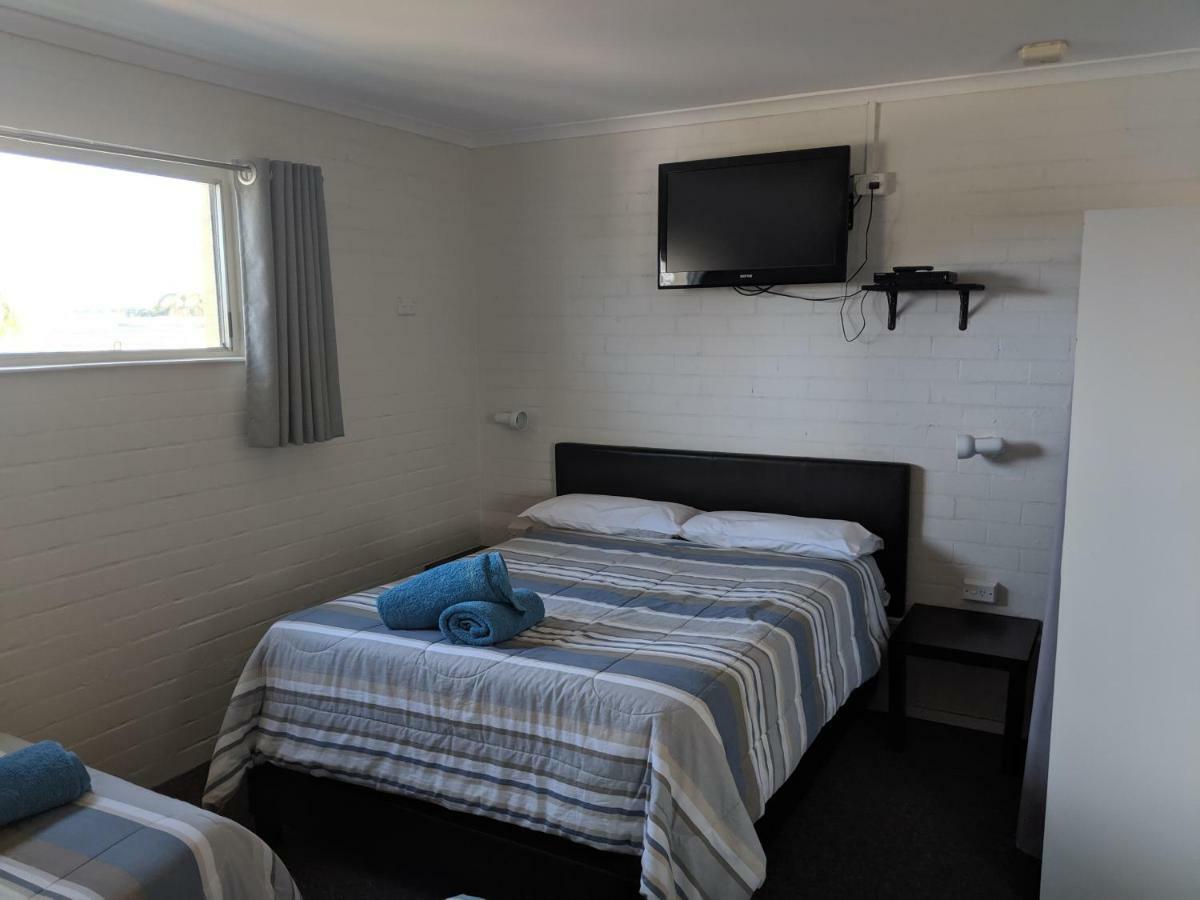 Harrington Village Motel Manning Point Luaran gambar